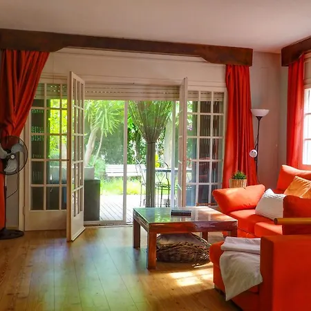 Semesterbostad La Boheme House